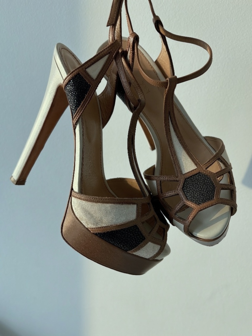 Sergio Rossi Brown Cream Leather Suede Platform Heels 39.5 Made in Italy